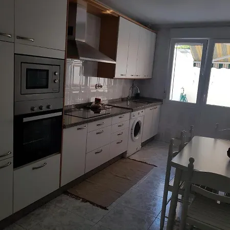 Laxe primera línea de playa Apartamento *